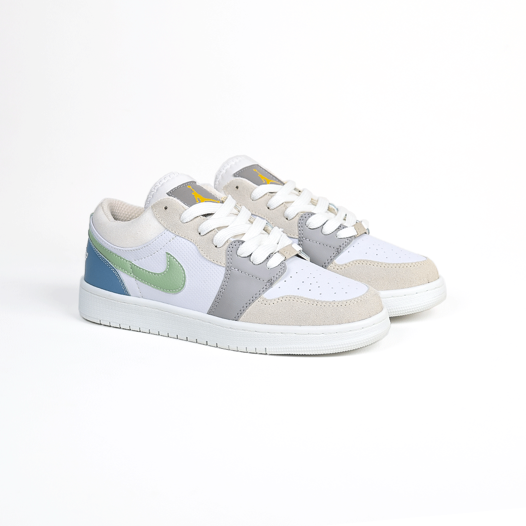 کتونی عمده نایک جردن وان سفید طوسی