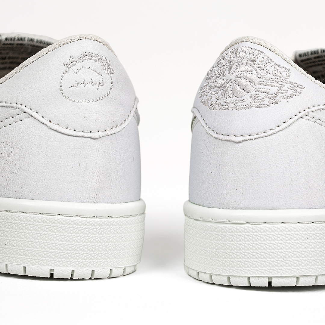  کتونی عمده نایک جردن تراویس اسکات سفید 