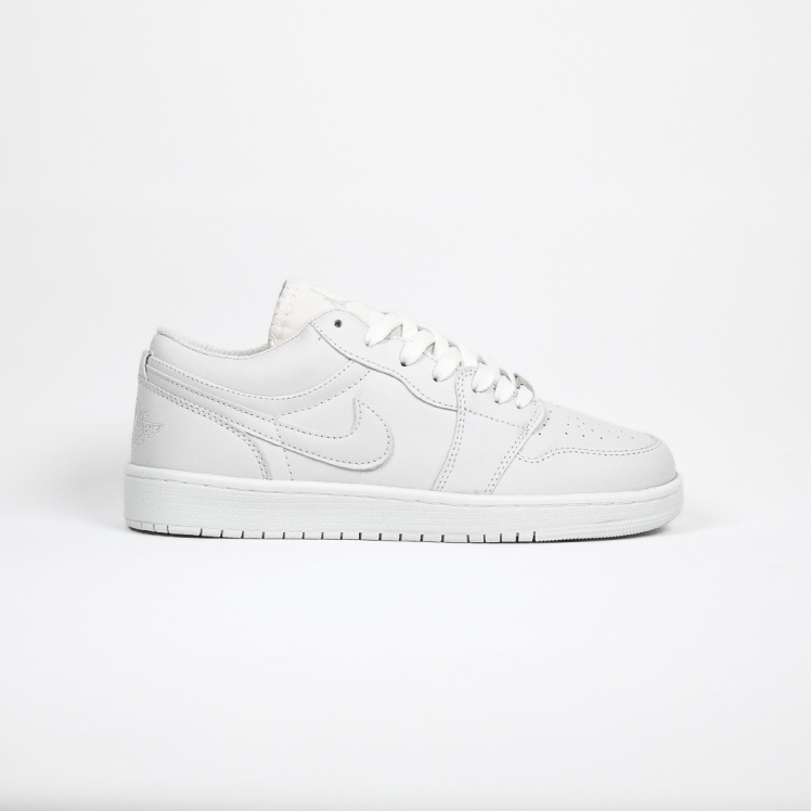 کتونی عمده نایک جردن وان سفید nike jordan one white